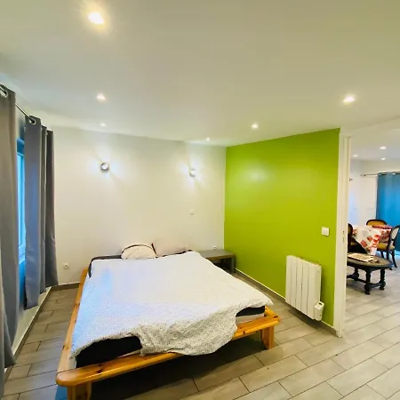 Apartamento Appt F2 Bis Entiere Avec Parking A Jardin Des Plantes, Ruan