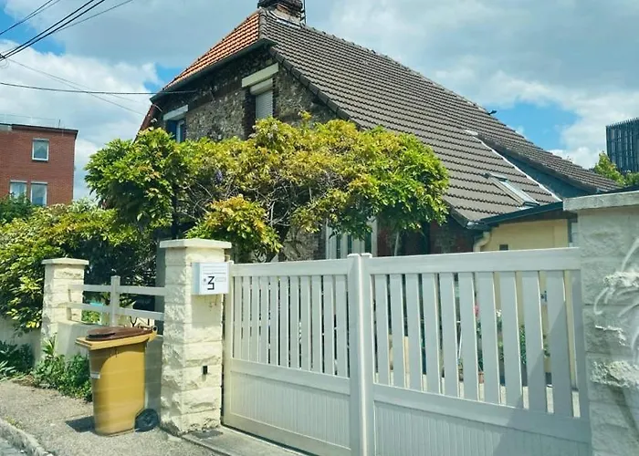 Appt F2 Bis Entiere Avec Parking A Jardin Des Plantes, 公寓